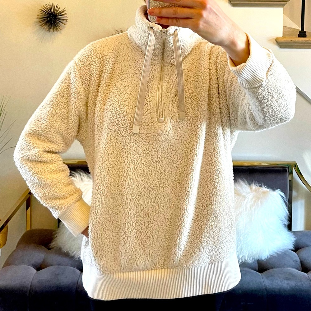 Athleta Talus Womens Cream Sherpa Half Zip Pullover Size Large.